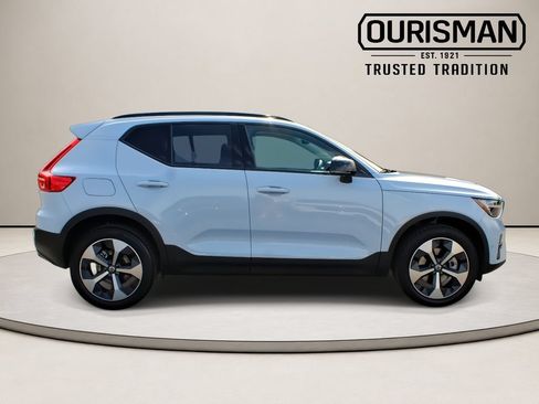 Used 2026 Volvo XC40 B5 Plus w/ Protection Package Premier AWD/4WD image 10