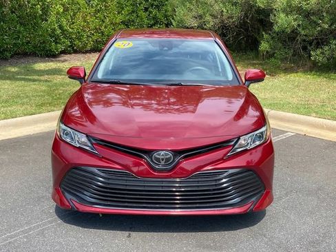 Used 2020 Toyota Camry LE FWD image 2