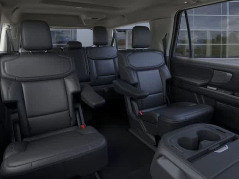 New 2025 Ford Expedition Max Platinum w/ Driver's Package AWD/4WD image 11