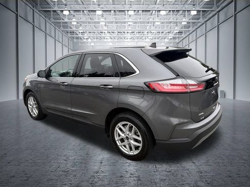 Used 2024 Ford Edge SEL AWD/4WD image 3
