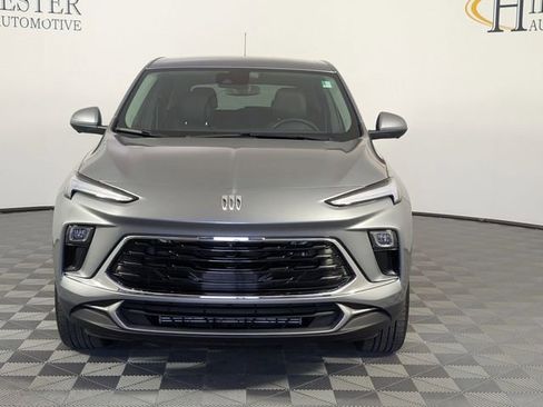 Used 2025 Buick Encore GX Preferred w/ Advanced Technology Package image 3