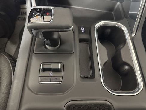 Used 2024 GMC Sierra 1500 Denali w/ Denali Reserve Package image 15