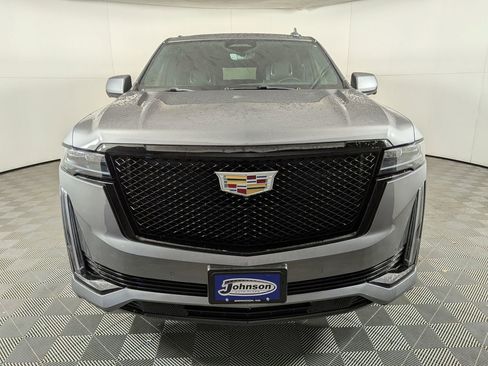 Used 2021 Cadillac Escalade ESV Sport image 2