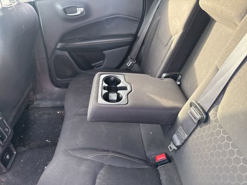 Used 2018 Jeep Compass Sport image 13