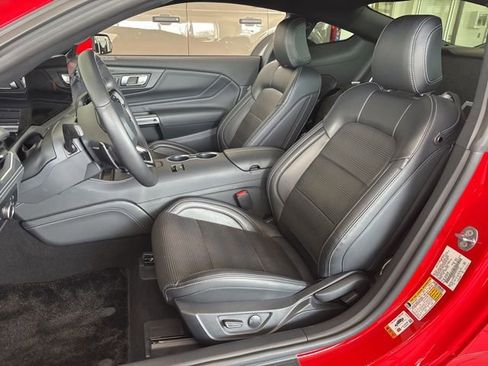 Used 2024 Ford Mustang GT Premium image 9