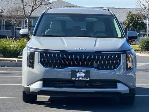 New 2026 Kia Carnival EX image 9