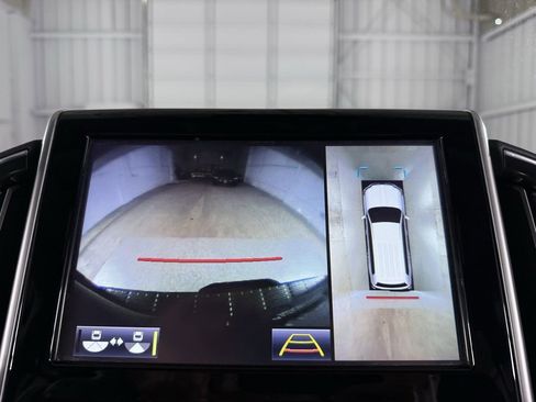 Used 2016 Toyota Land Cruiser image 33