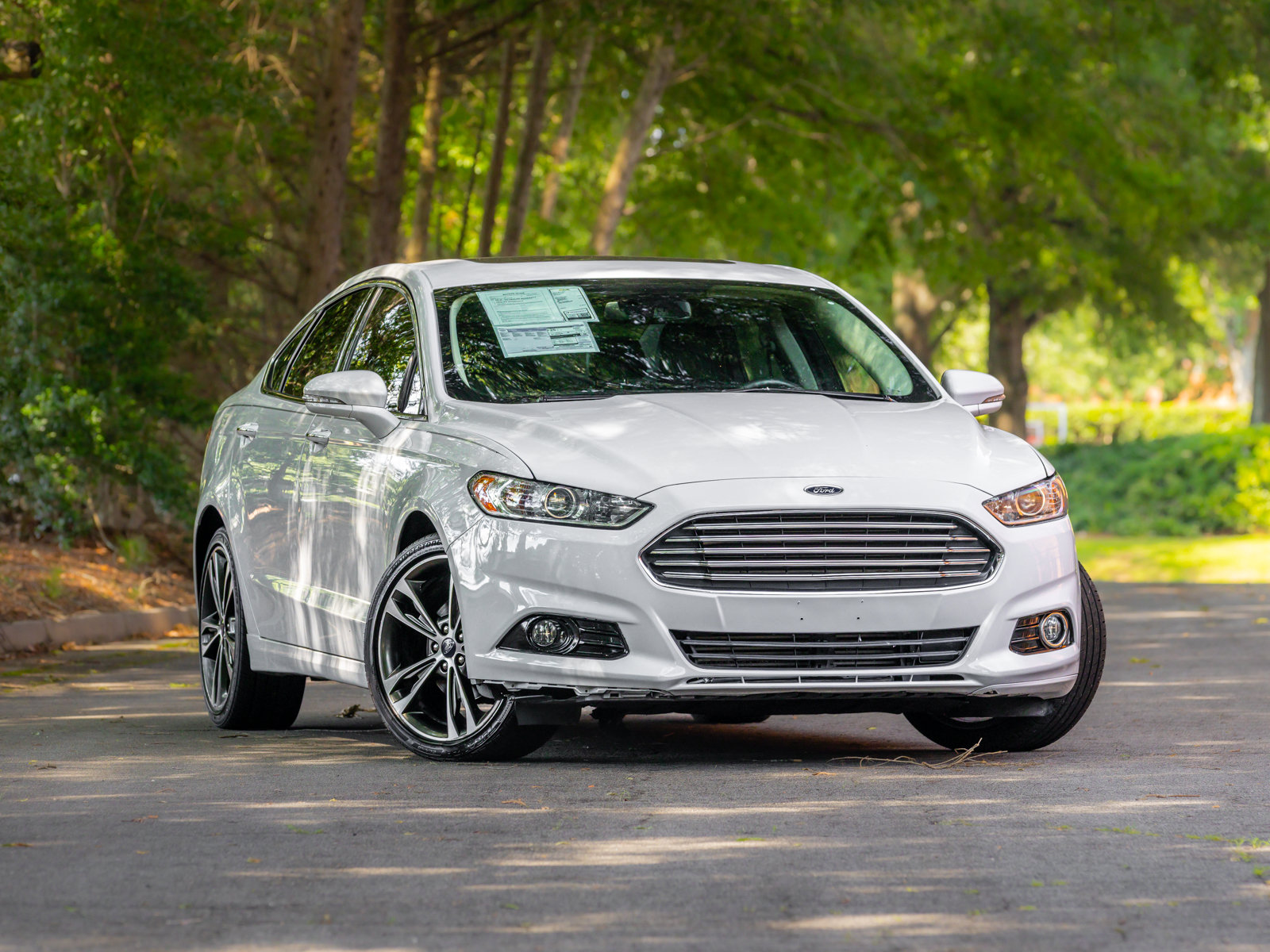 Used 2020 Ford Fusion Titanium FWD image 1