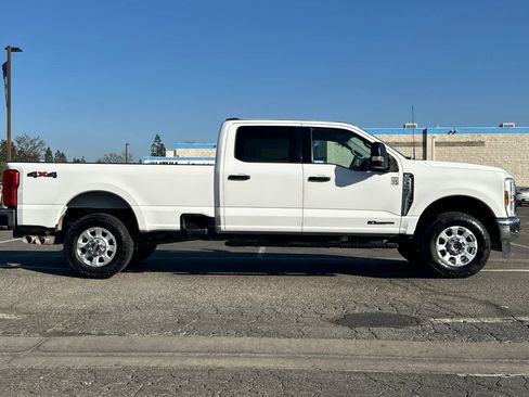 Used 2024 Ford F350 XLT image 8