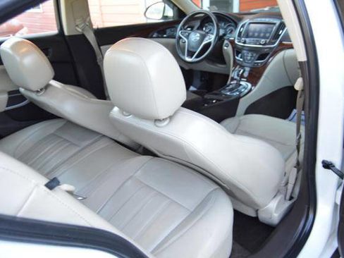 Used 2016 Buick Regal Premium w/ Driver Confidence Package #1 image 44