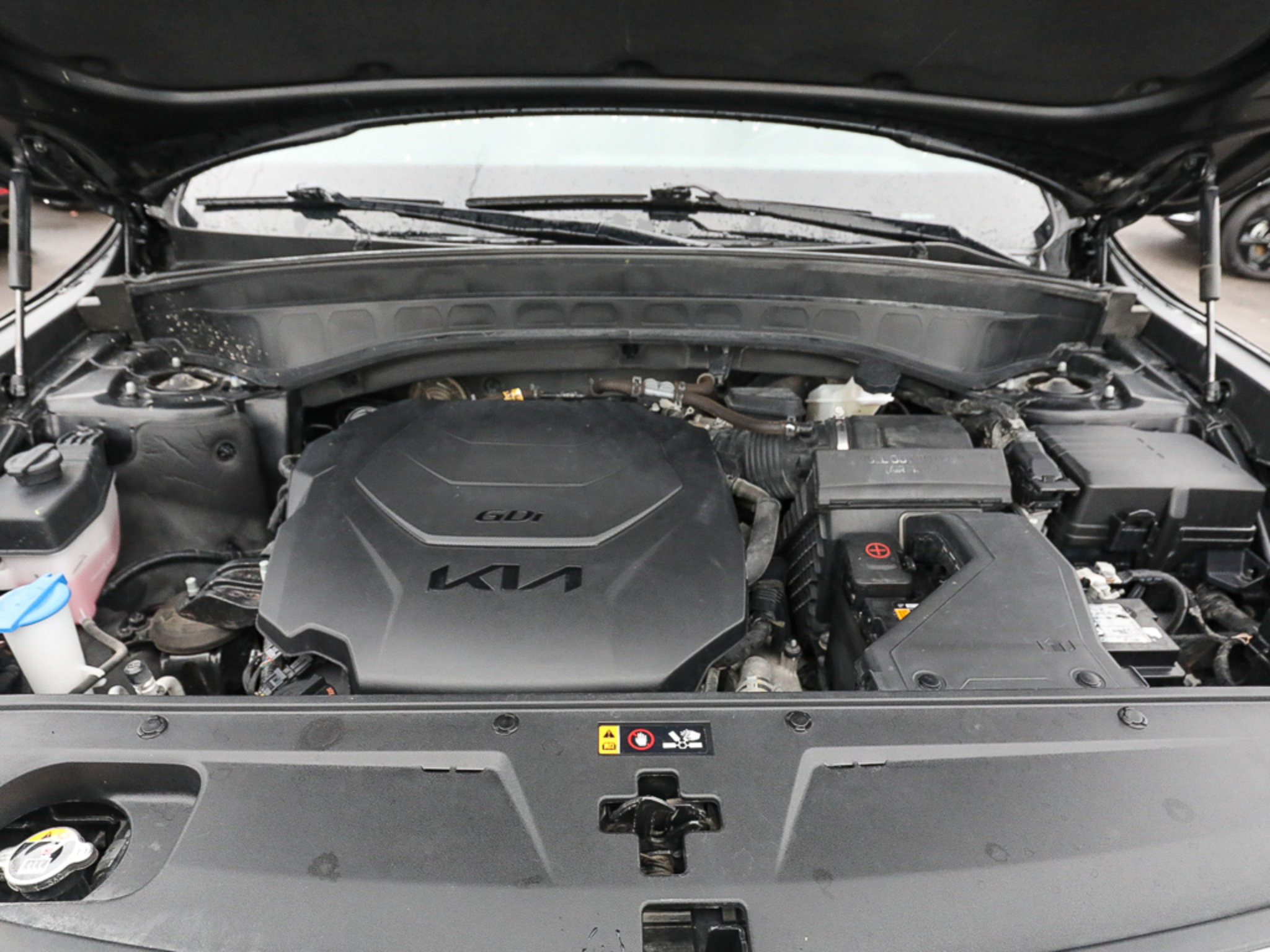 Used 2024 Kia Telluride EX w/ EX Captain's Chair Package FWD image 21