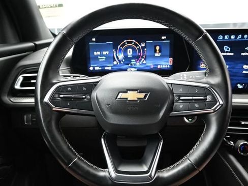 Used 2024 Chevrolet Traverse LT AWD/4WD image 28