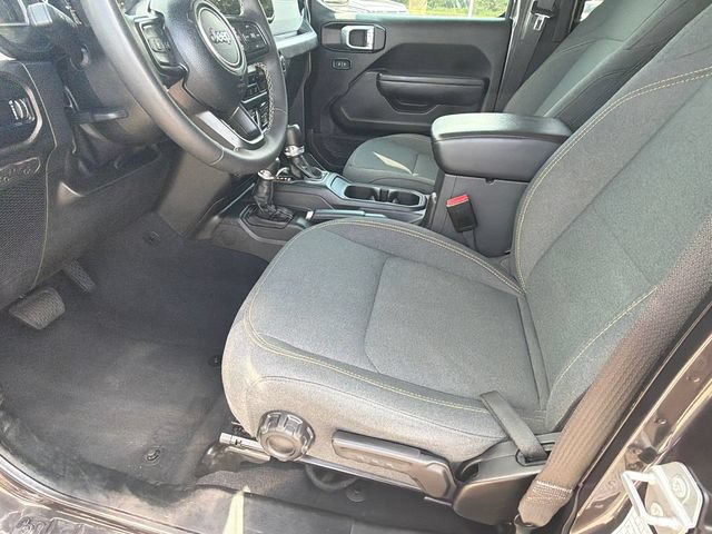 Used 2025 Jeep Wrangler Unlimited Sport AWD/4WD image 9