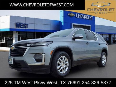 Used 2023 Chevrolet Traverse LS w/ Safety Package FWD image 1