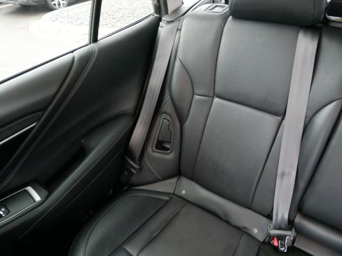 Used 2022 Subaru Outback Limited XT image 12