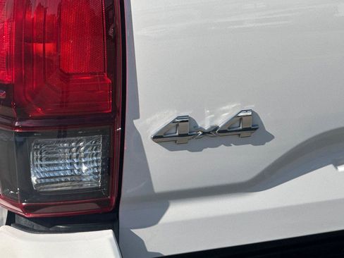Used 2022 Toyota Tacoma SR image 23