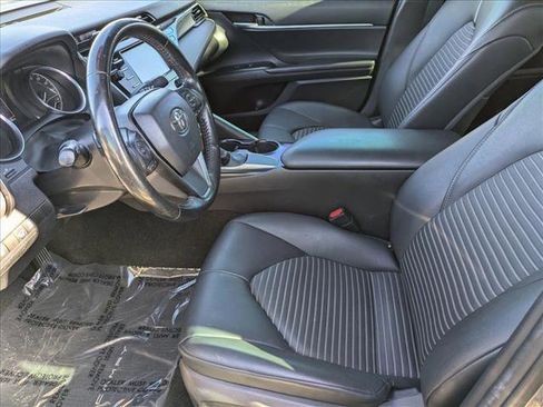 Used 2019 Toyota Camry SE image 15