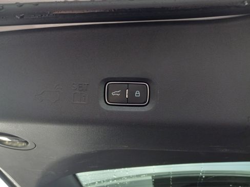 Used 2025 Ford Expedition Active AWD/4WD image 13