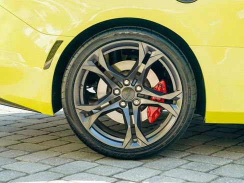 Used 2019 Chevrolet Camaro SS image 32