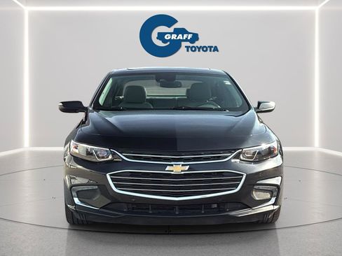 Used 2017 Chevrolet Malibu Premier w/ Premier Sun and Wheel Package image 12