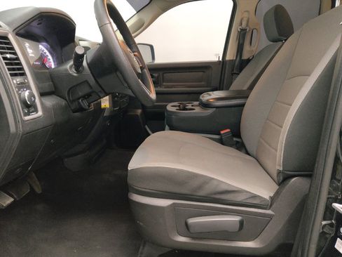 Used 2022 RAM 1500 Tradesman w/ Tradesman SXT Package image 17