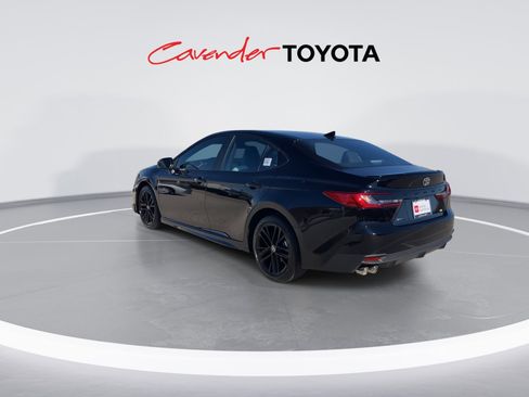 Used 2026 Toyota Camry SE image 6