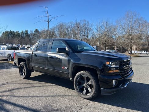 Used 2017 Chevrolet Silverado 1500 LT w/ Rally 2 Edition image 4
