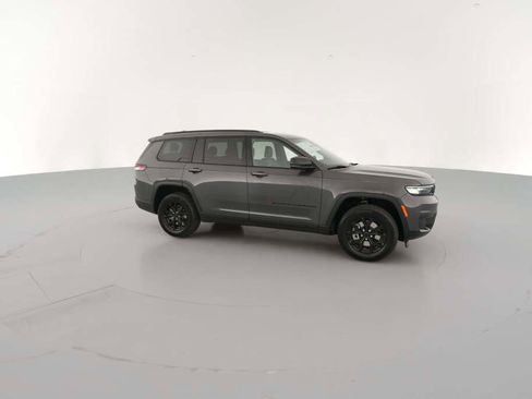 New 2025 Jeep Grand Cherokee L Laredo image 15