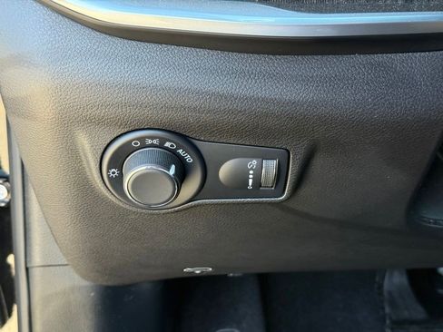 Used 2025 Jeep Compass Sport AWD/4WD image 17
