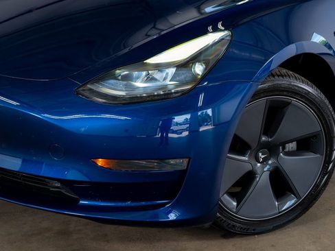 Used 2023 Tesla Model 3 Standard Range RWD image 3