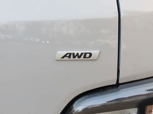 Used 2023 Hyundai Kona SEL AWD/4WD image 8