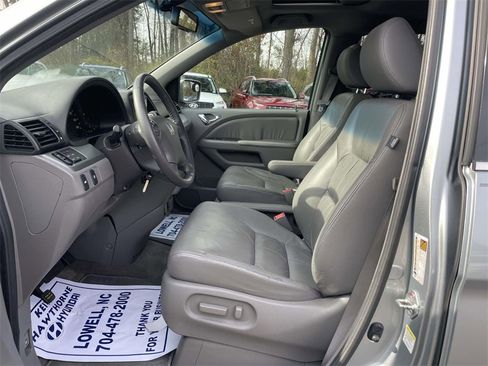 Used 2010 Honda Odyssey EX-L image 18