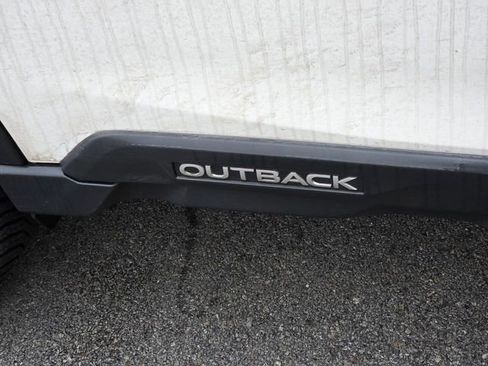 Used 2020 Subaru Outback Touring XT image 10