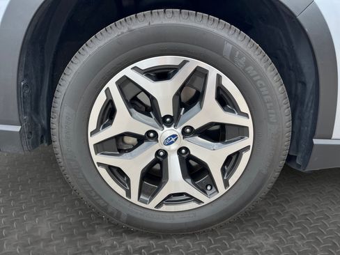 Used 2021 Subaru Forester Premium AWD/4WD image 14