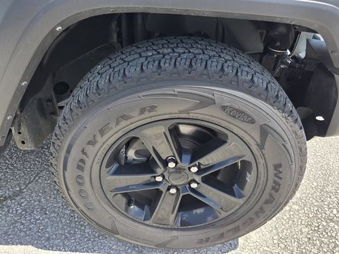 Used 2023 Jeep Wrangler Unlimited Sport AWD/4WD image 10
