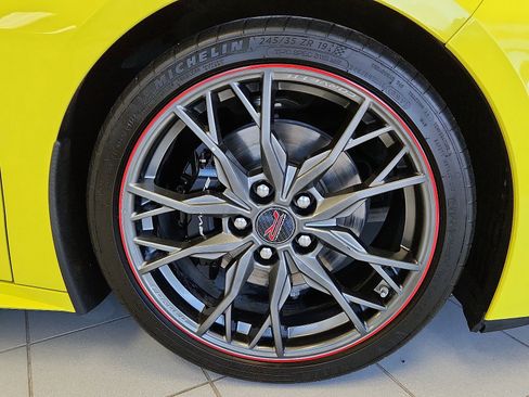 Used 2023 Chevrolet Corvette Stingray Premium Cpe image 6