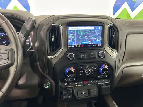 Used 2022 GMC Sierra 3500 Denali w/ Denali Ultimate Package image 14