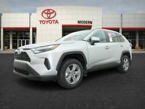 New 2025 Toyota RAV4 XLE image 6