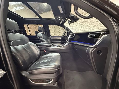 Used 2022 Jeep Grand Wagoneer Series II image 12