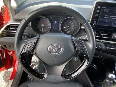 Used 2022 Toyota C-HR image 25