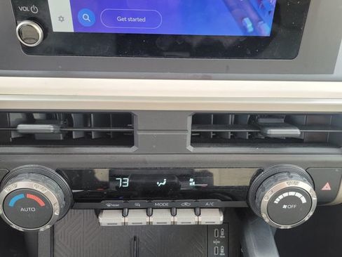 Used 2024 Toyota Tacoma TRD Off-Road image 22