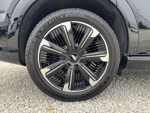 Certified 2026 Cadillac Escalade IQ Sport 2 image 18