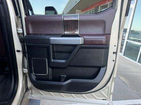 Used 2017 Ford F250 Platinum w/ Platinum Ultimate Package image 22