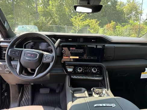 New 2026 GMC Sierra 2500 AT4 w/ AT4 Premium Plus Package AWD/4WD image 15