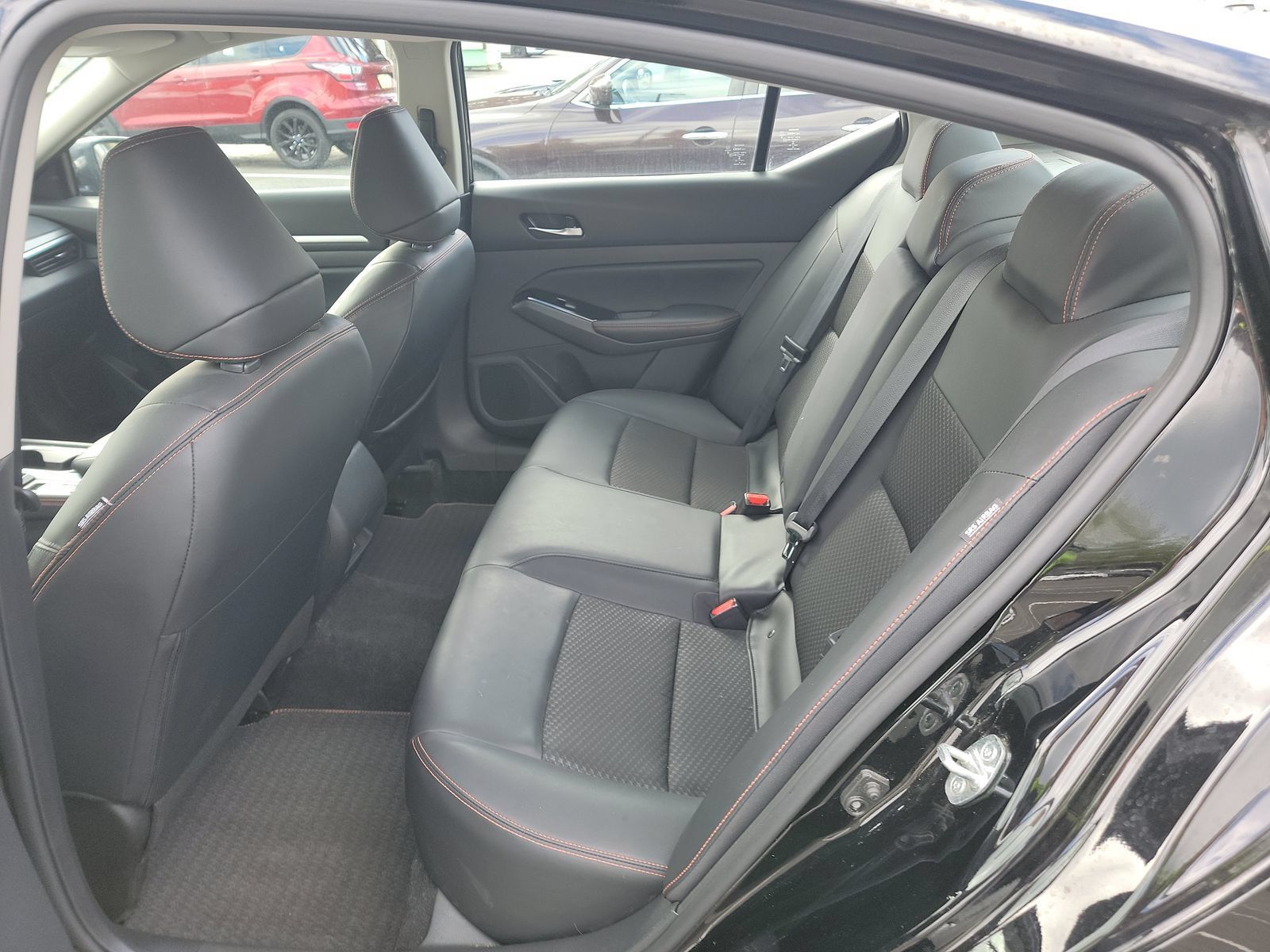 Used 2025 Nissan Altima 2.5 SR AWD/4WD image 12