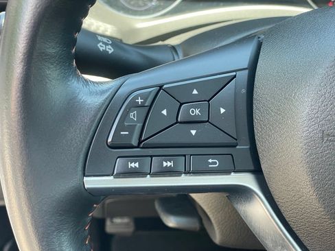 Certified 2024 Nissan Sentra SR FWD image 17