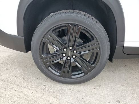 New 2026 GMC Acadia Elevation image 6