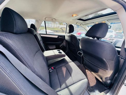 Used 2016 Subaru Outback 2.5i Premium image 19