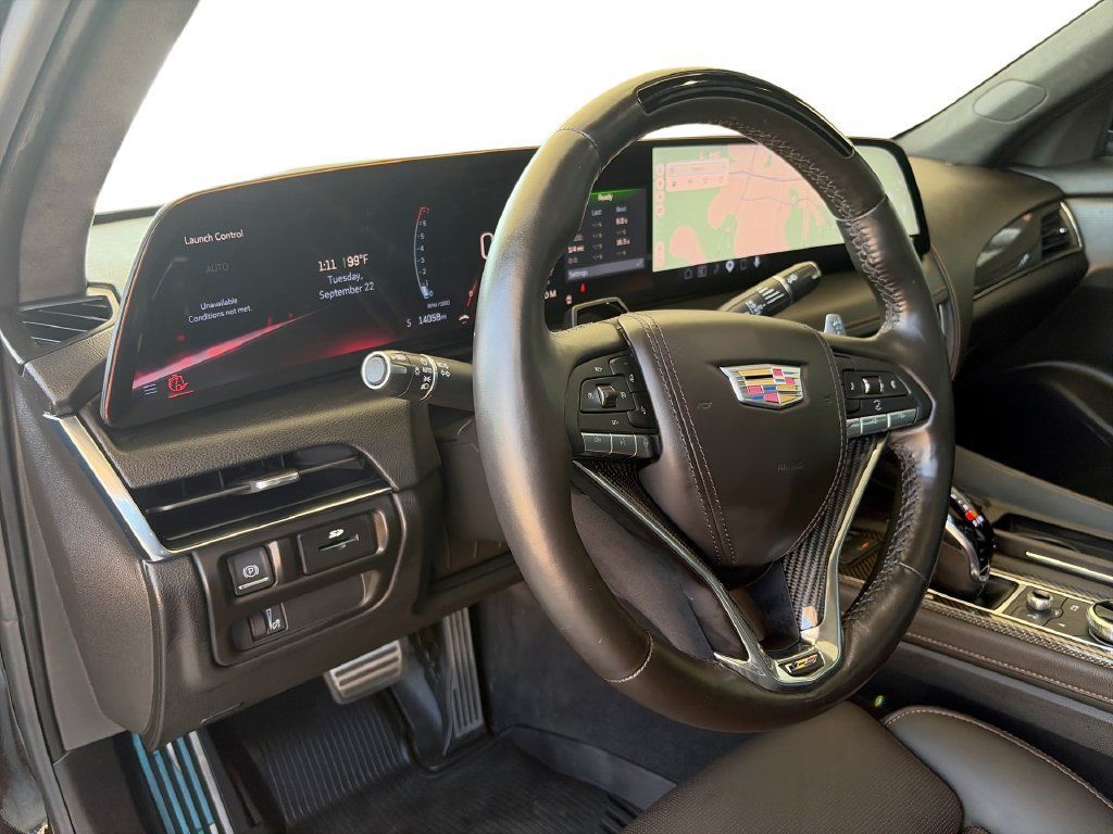 Used 2025 Cadillac CT5 V w/ Technology Package AWD/4WD image 10