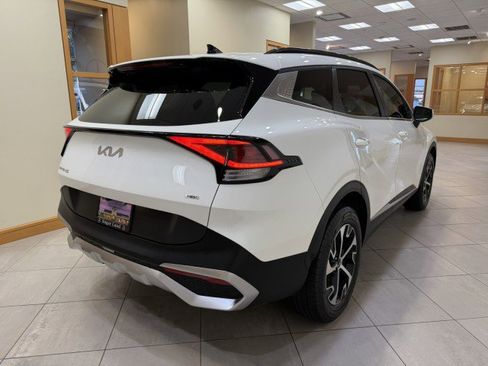 Used 2025 Kia Sportage EX w/ EX Premium Package image 5